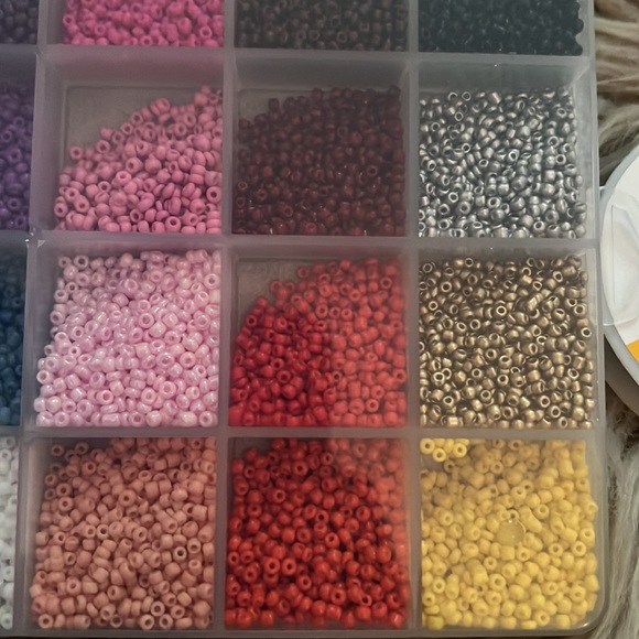 NEW! DIY Tiny Bead Bracelet Making Kit - Picture 3 of 5